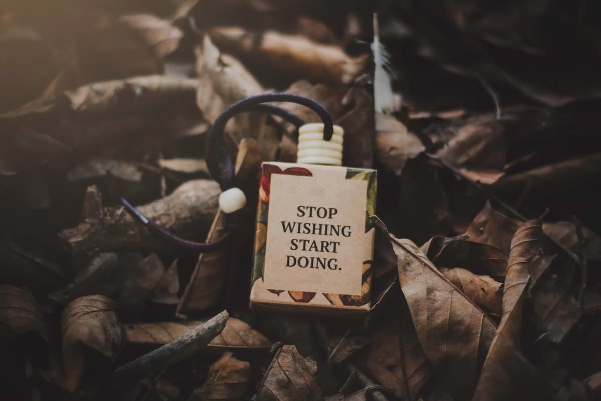 Foto de Ihsan Adityawarman: https://www.pexels.com/pt-br/foto/bontainer-multicolorido-2045600/